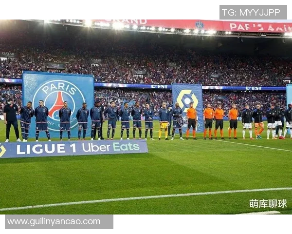 西甲赛场惊现冷门多特蒙德与曼联战成平局引发热议