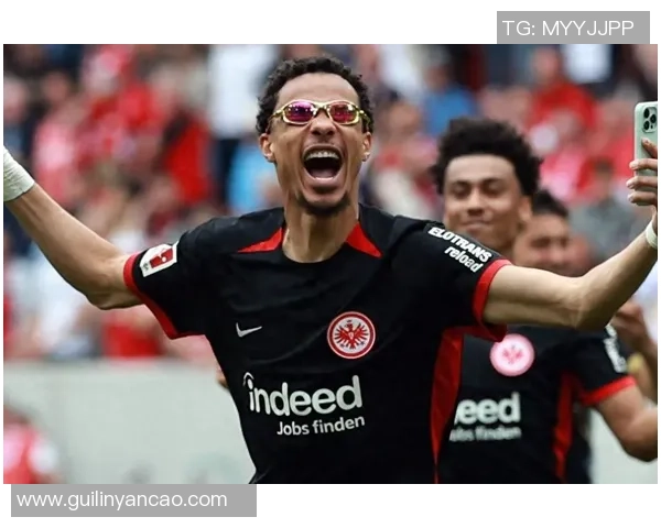 欧冠激战：拜仁狂胜波尔图五球大捷帽子戏法点燃全场激情